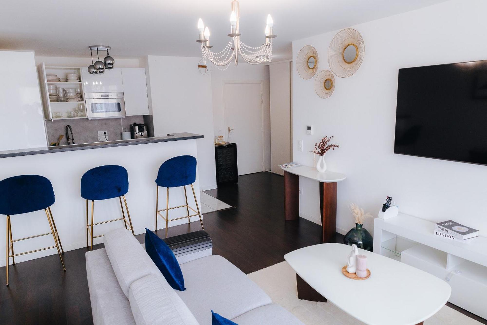 Appartement Luxueux, Neuf & Equipe A Versailles, Saint-Cyr-L'Ecole Luaran gambar